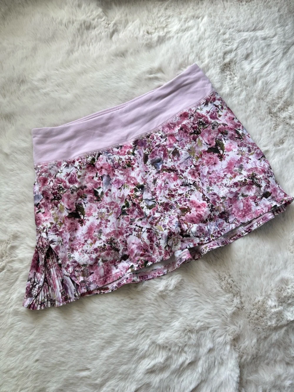 Lululemon Hotty Hot Shorts floral pleated skirt Bundle – Lot of 3 Women’s Size 4